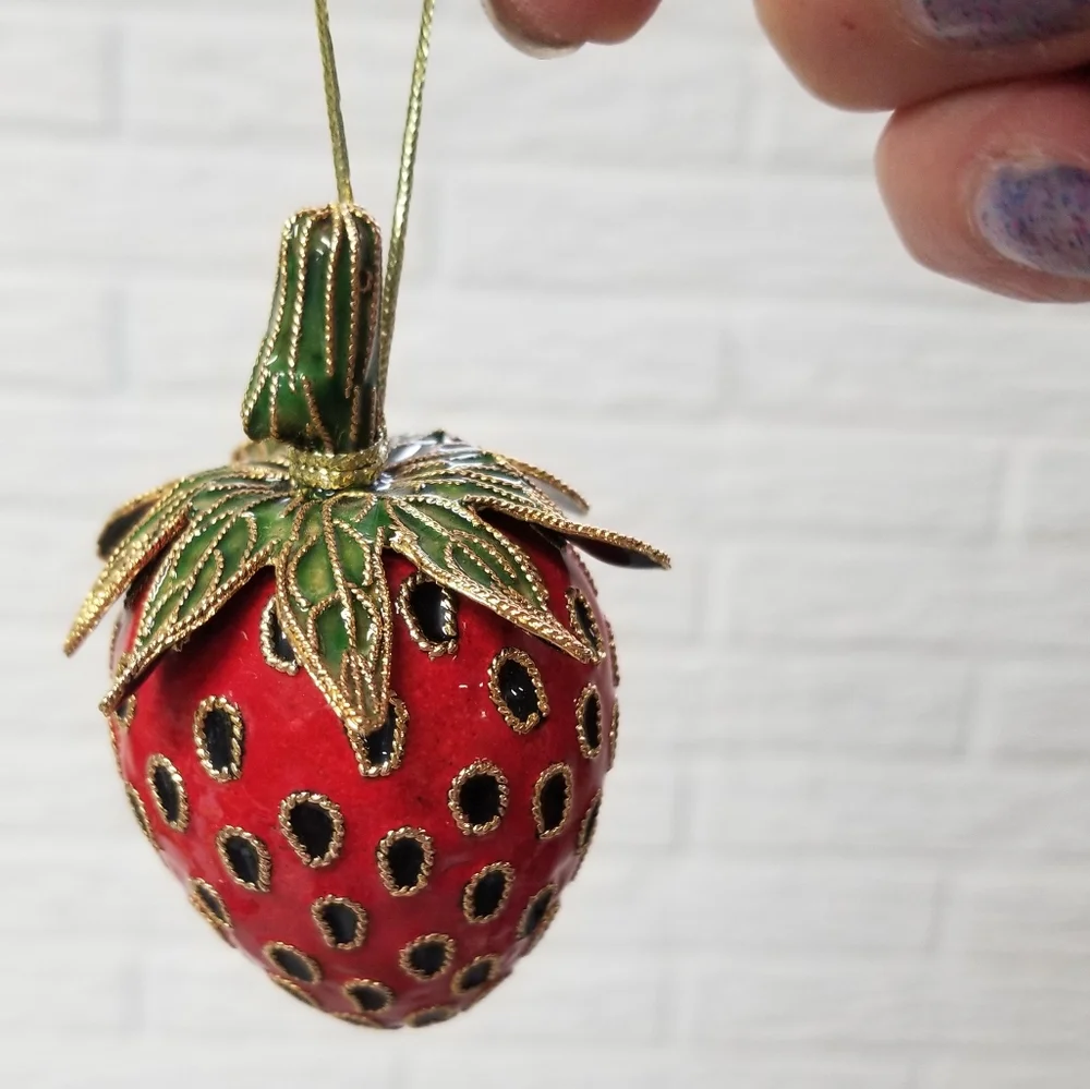 Cloisonne Strawberry - Picture 5 of 9